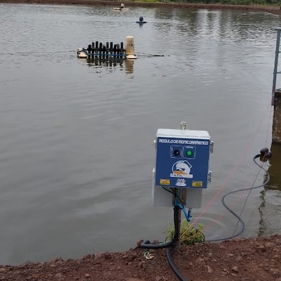 Módulo de monitoramento próximo ao monge com aerador de pá desligado ao fundo